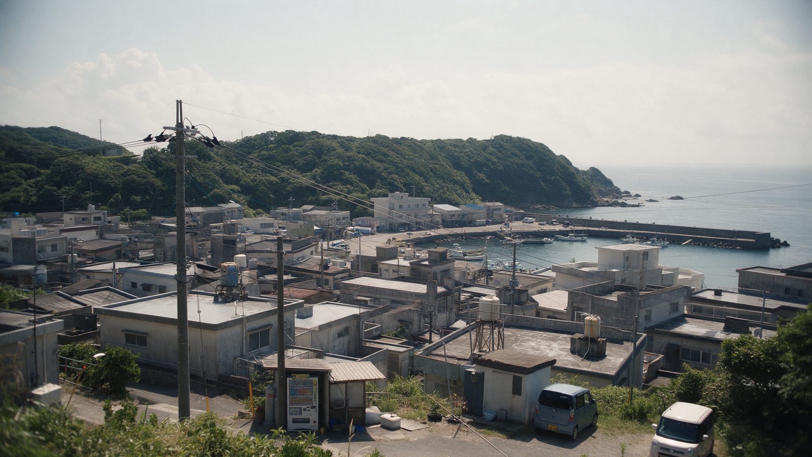 Island towns are low-rise and built around the harbour — the counterpoint to the city stay at either end.
