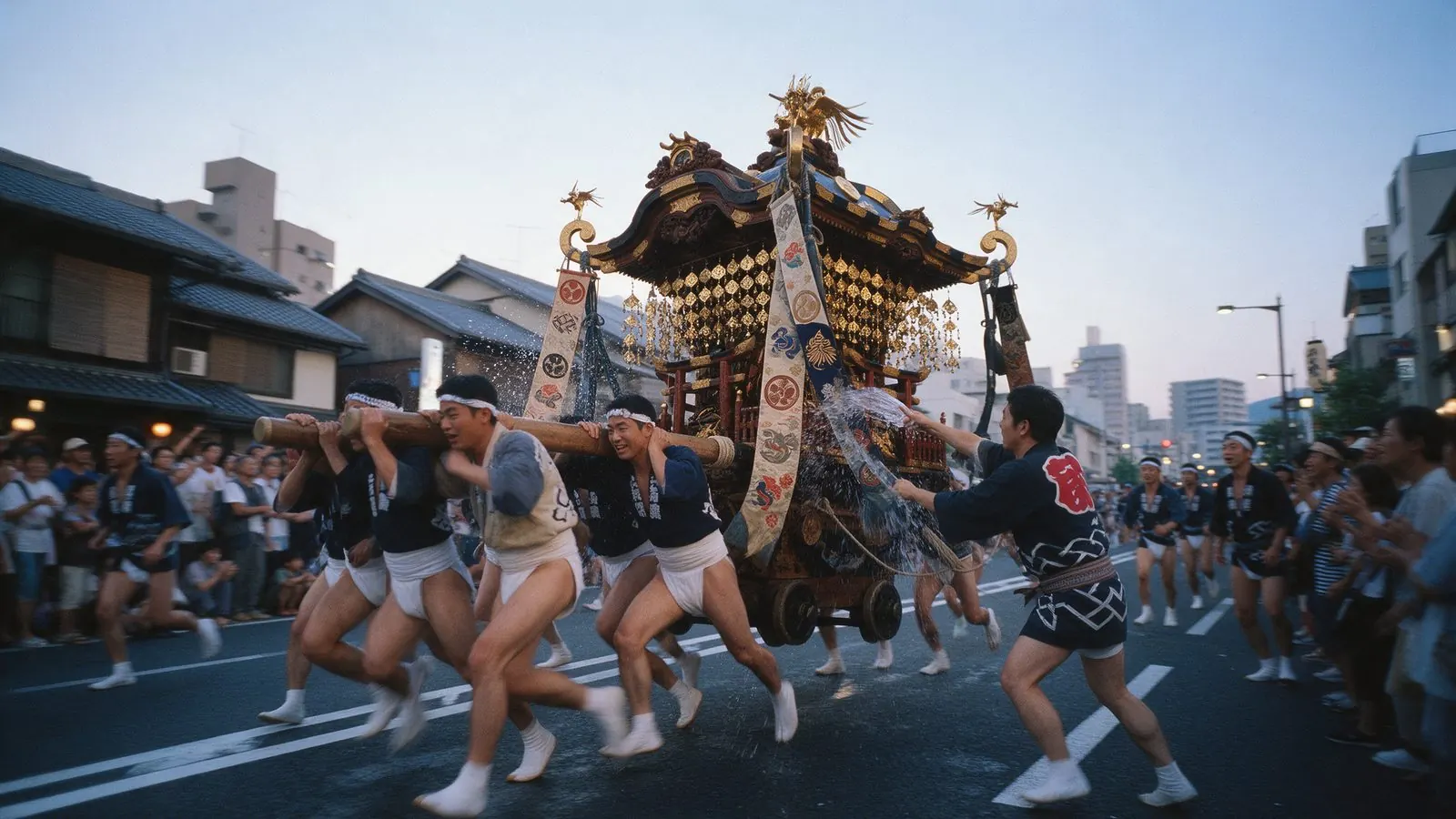 福冈博多祇园山笠
