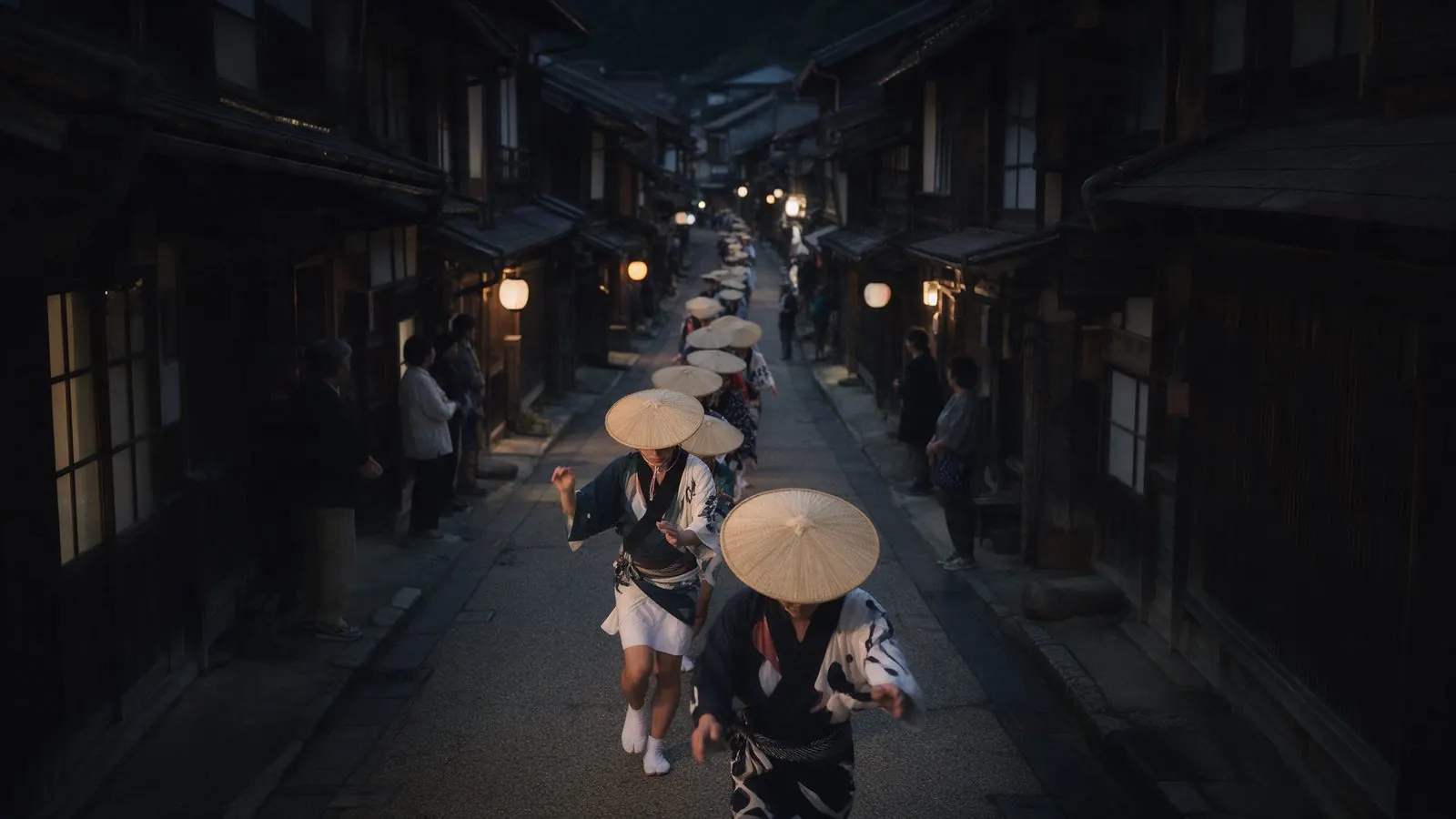 富山县八尾町的越中八尾风之盆